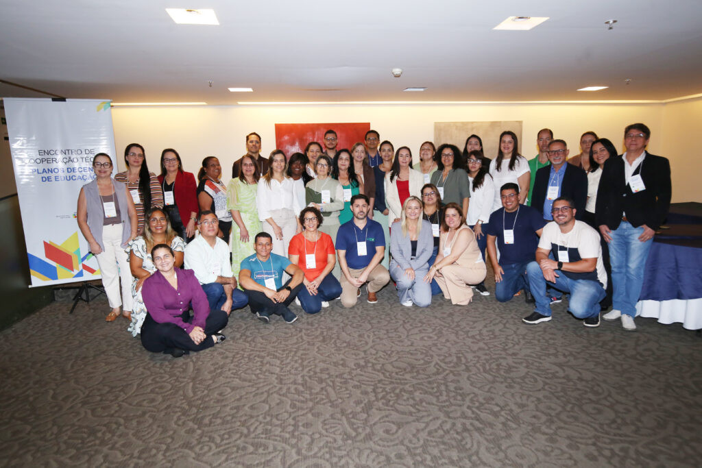 Goiás sedia evento do Ministério da Educação para formar multiplicadores na elaboração dos planos estadual e municipais de educa