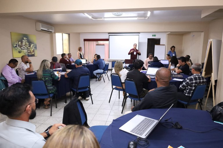 MEC debate planos decenais de educação em PA e PE